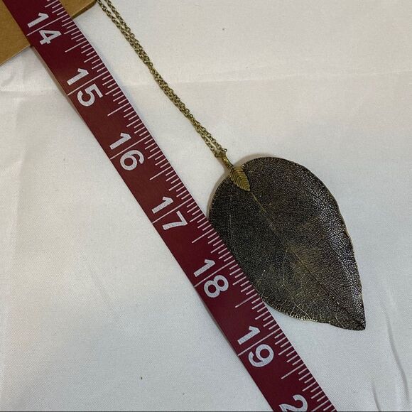 Gold Embellished Leaf Necklace - Picture 7 of 8